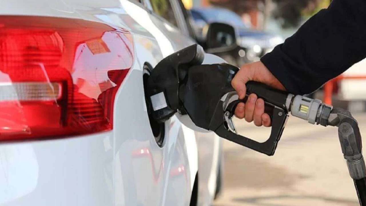 Geçen haftaki zam yetmedi: Bu gece benzine bir zam daha geliyor! İşte yansıyacak miktar 5